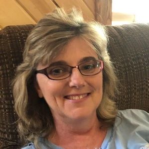 Meet your Posher, Lorraine